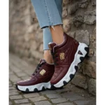 بوت نسائي 2026